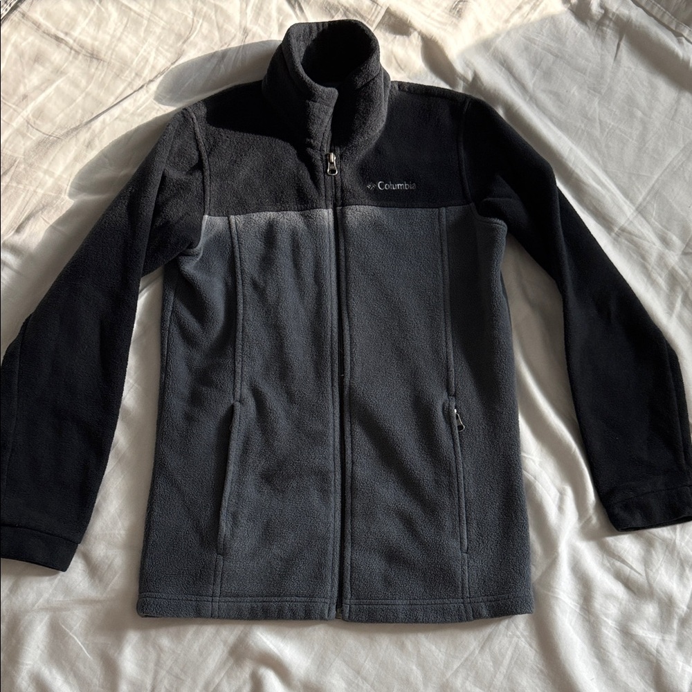 Columbia Two-Tone Black and Gray Fleece Jacket